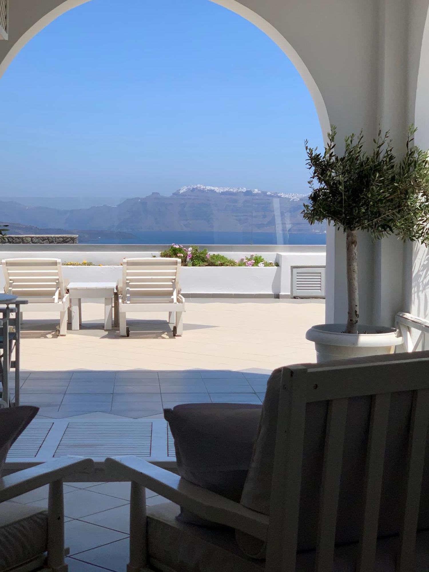 Acrothea Suites And Villas - Akrotiri Caldera - Santorini Bagian luar foto